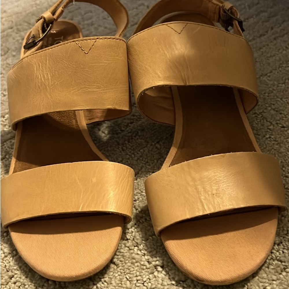 Women's Tan Sandals